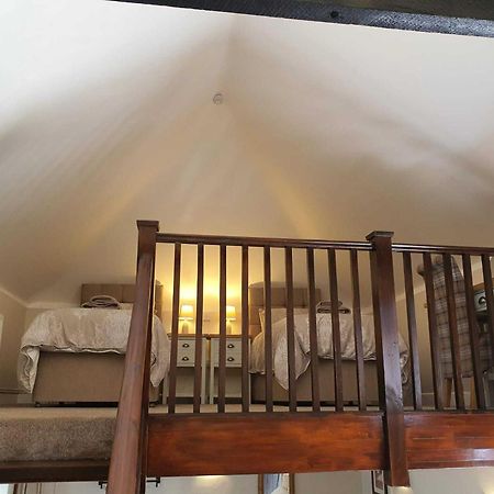 Lower Bell Aylesford Room photo